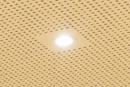 Gleichmäßig aufgeteilte LED-Spots lassen die Räume im Showhome größer wirken