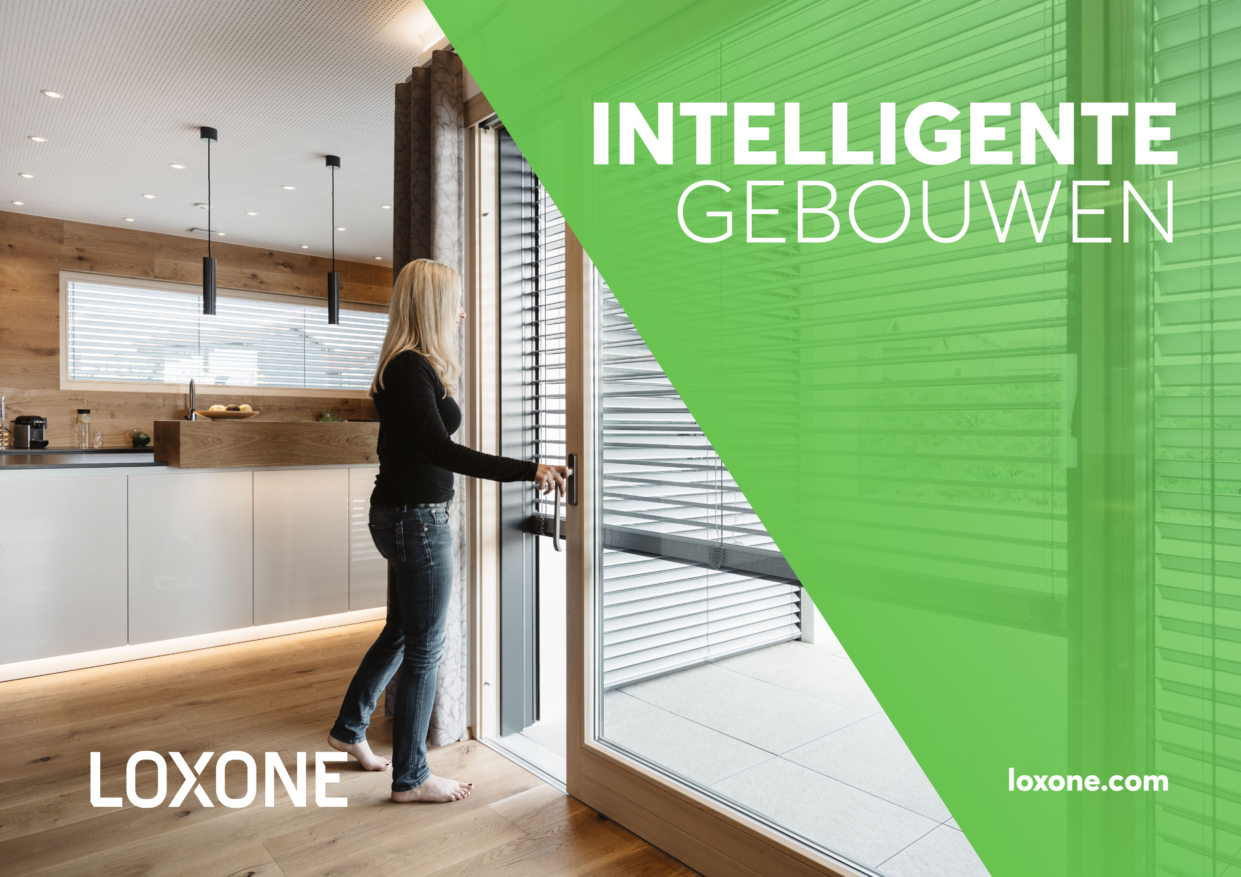 Cover van de whitepaper over intelligente gebouwen gestuurd door Loxone. 